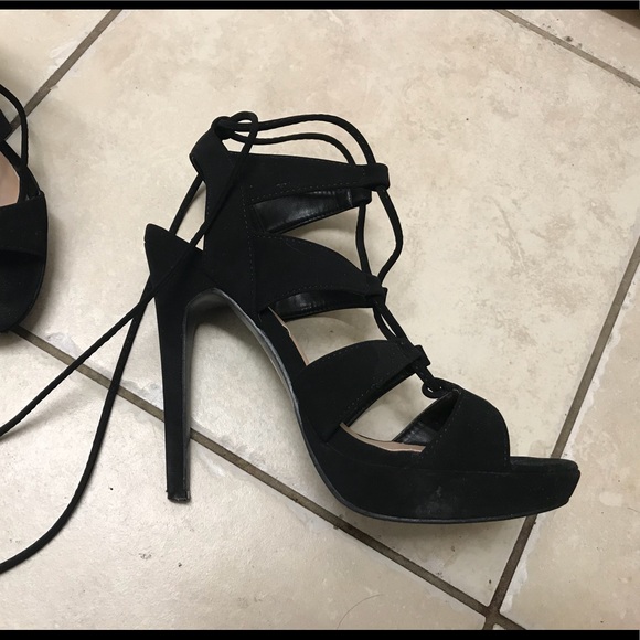 Sexy Strappy Black Heels - Picture 8 of 8